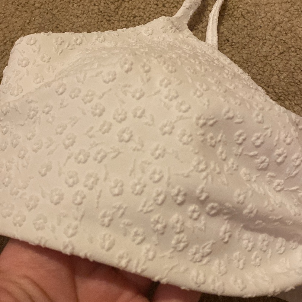H&M White Embroidered Flower Bikini Top - Picture 3 of 5